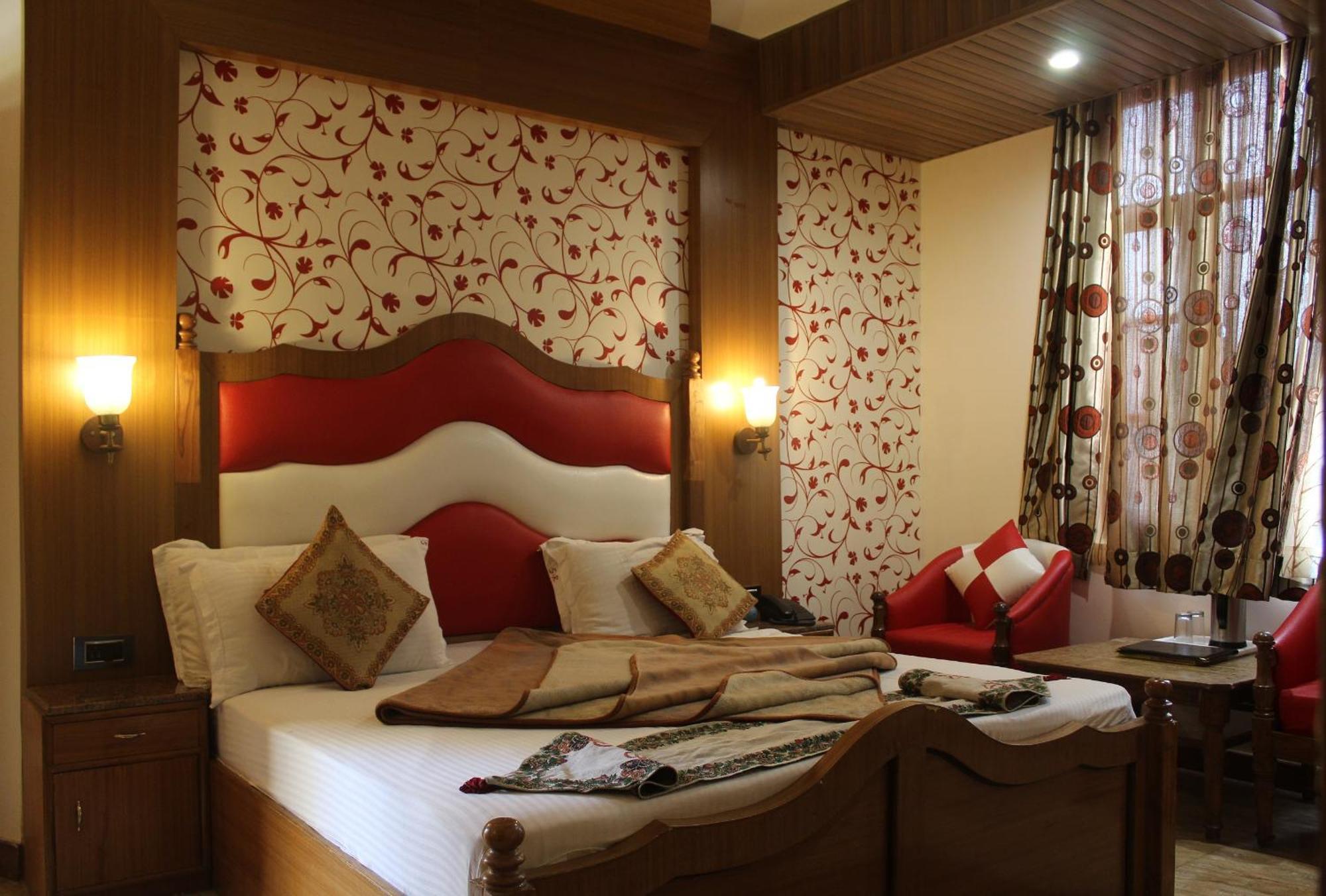 Sagrika Resort ดัลเฮาซี ภายนอก รูปภาพ