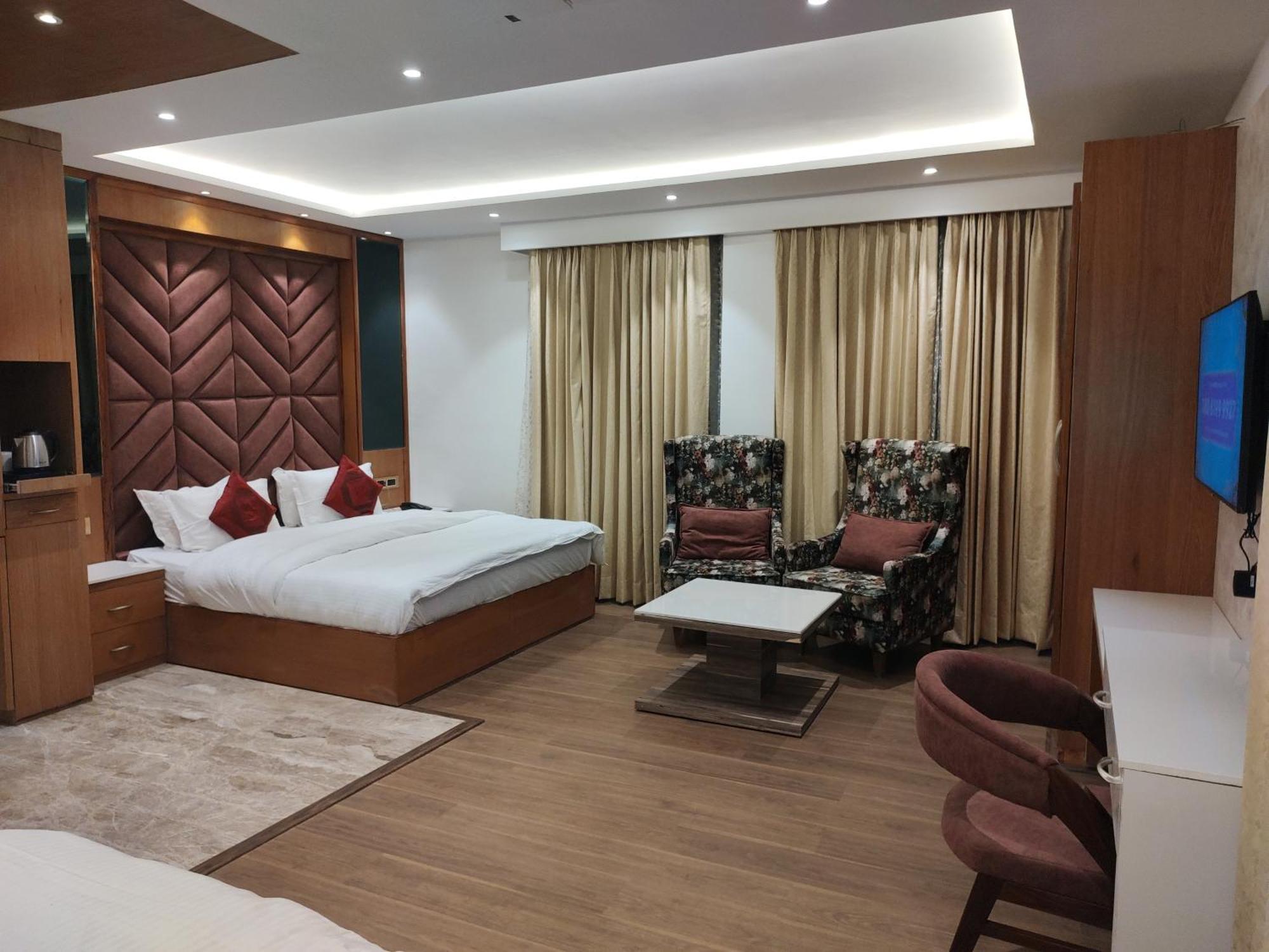 Sagrika Resort ดัลเฮาซี ภายนอก รูปภาพ